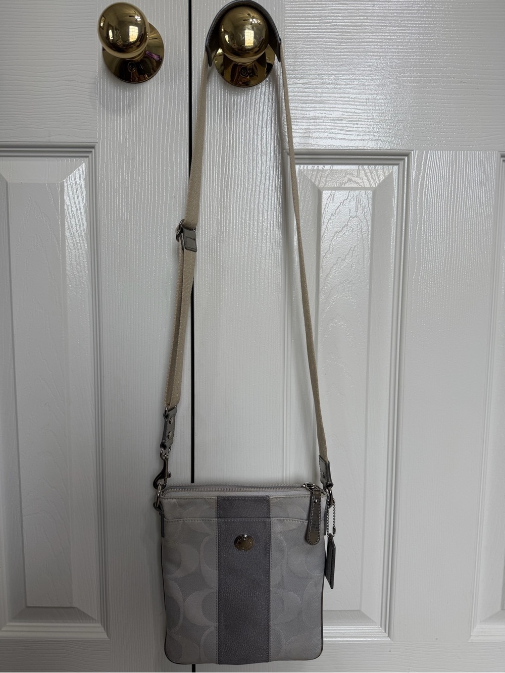 Coach Crossbody - Picture 8 of 8